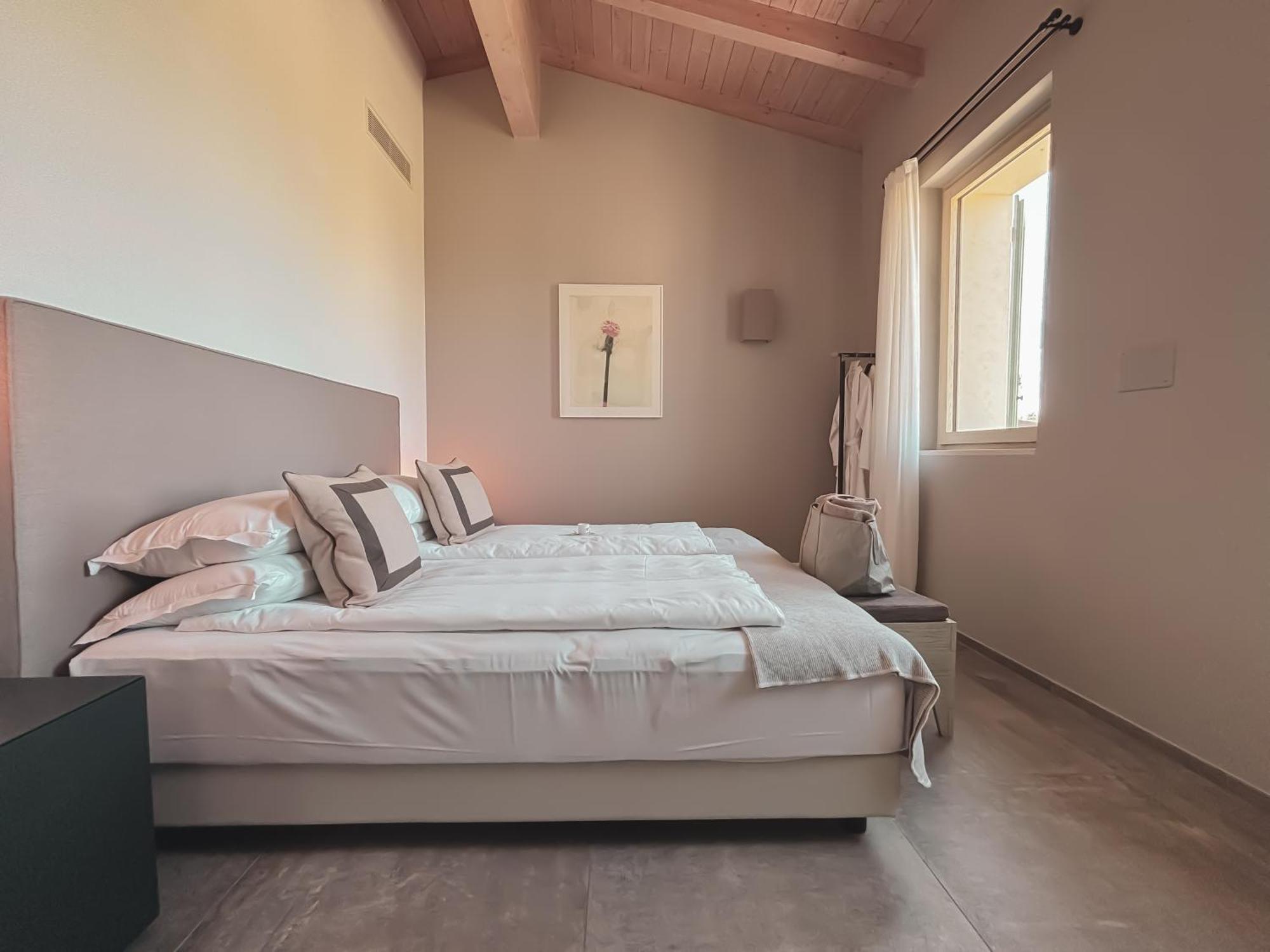 Natiia Relais - Adults Only Ξενοδοχείο Λατζίζε Δωμάτιο φωτογραφία